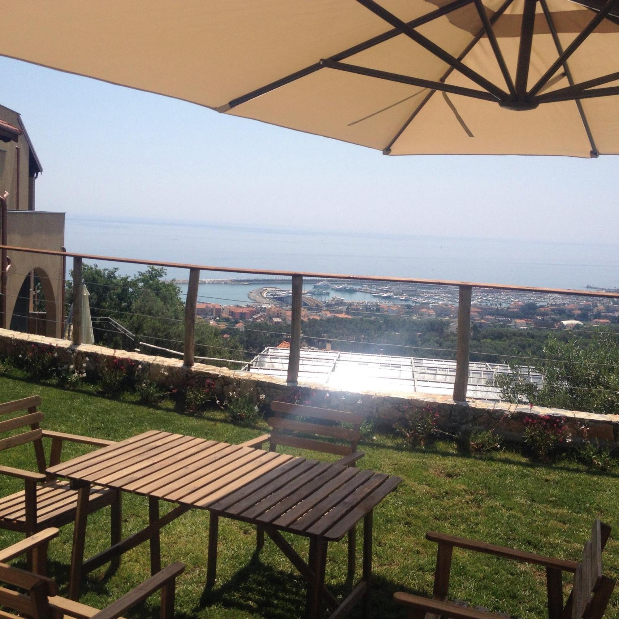 Agriturismo "I Castellari" بيترا ليغوري الغرفة الصورة