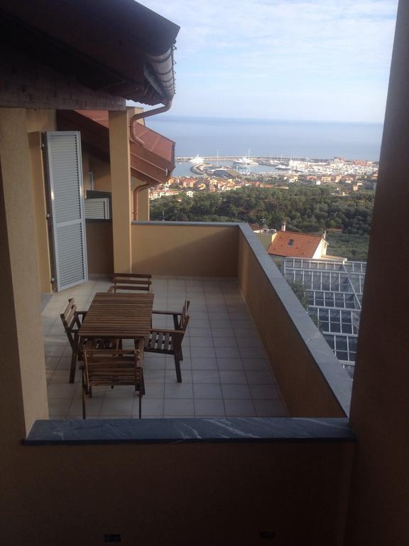 Agriturismo "I Castellari" بيترا ليغوري الغرفة الصورة